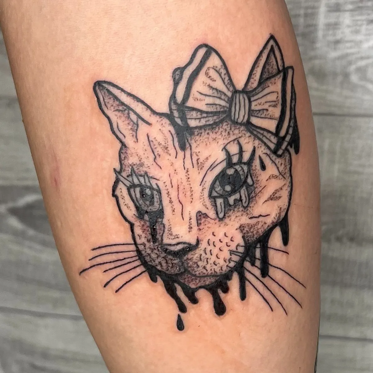 candy_ragequit_tattoo_zürich_029.webp - Image of Candy, Artist at Ragequit Tattoo Piercing Zurich