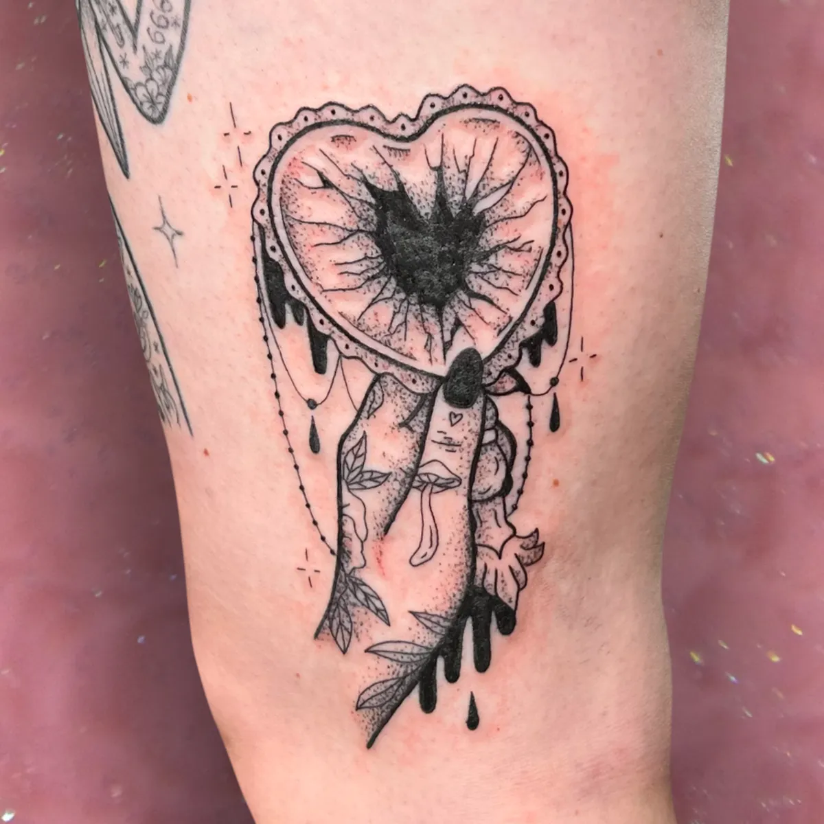 candy_ragequit_tattoo_zürich_047.webp - Image of Candy, Artist at Ragequit Tattoo Piercing Zurich