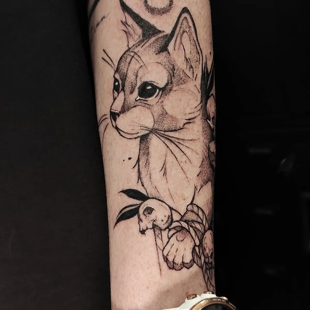 eileen_ragequit_tattoo_zürich_008.webp - Image of Eileen, Artist at Ragequit Tattoo Piercing Zurich