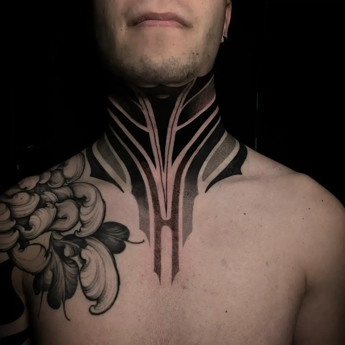 luna_ragequit_tattoo_zürich_037.webp - Image of Luna, Artist at Ragequit Tattoo Piercing Zurich