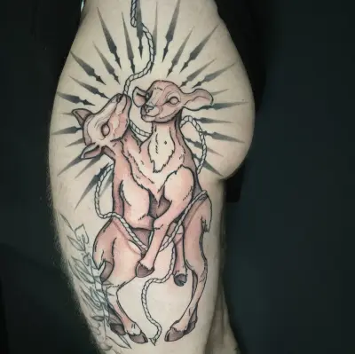 luna_ragequit_tattoo_zürich_013.webp - Image of Luna, Artist at Ragequit Tattoo Piercing Zurich