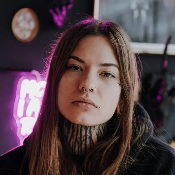 Portrait of Nina, Piercer / Owner at Ragequit Tattoo Piercing Zurich