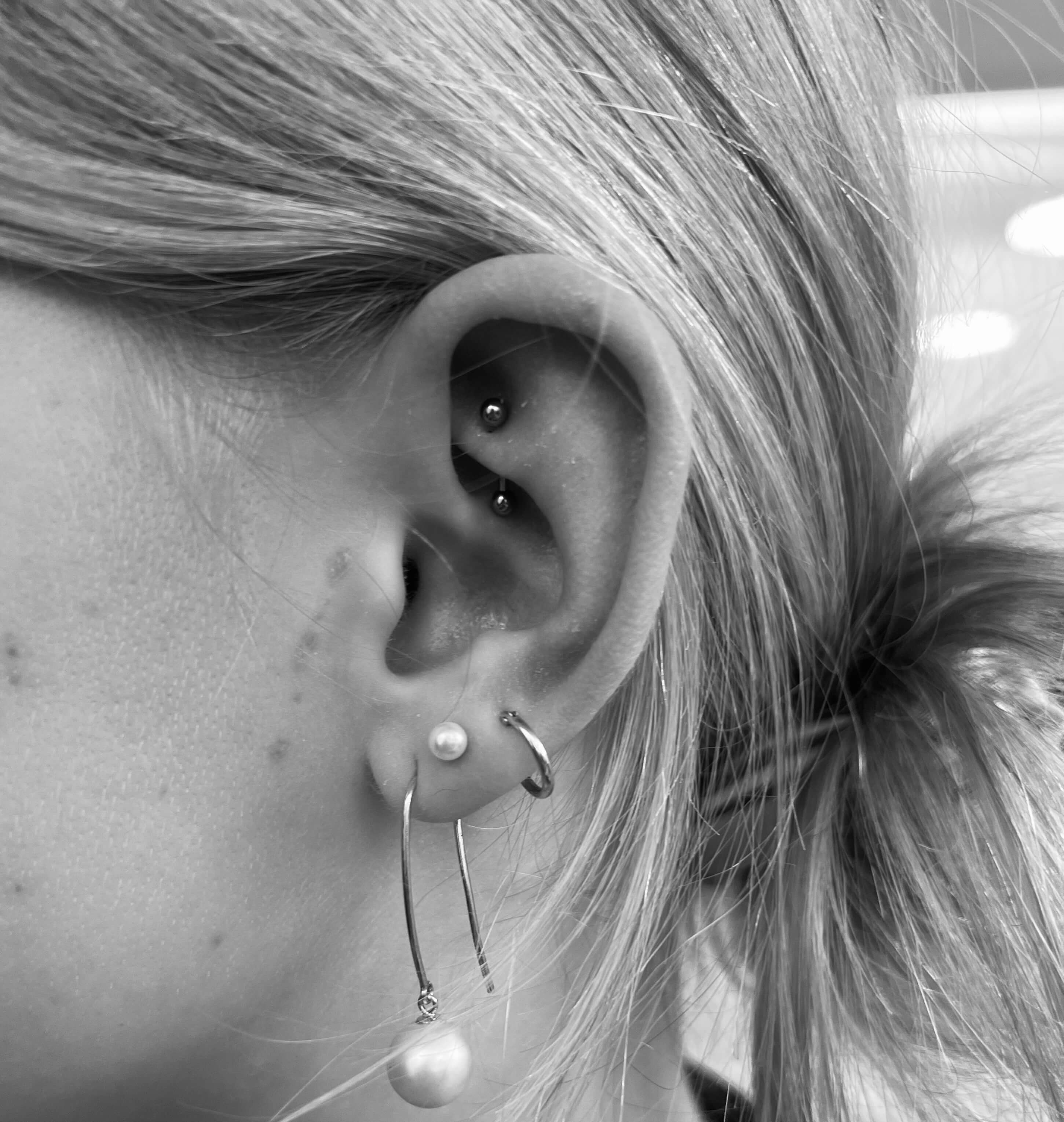 nina_ragequit_piercing_zürich_001.jpg - Image of Nina, Artist at Ragequit Tattoo Piercing Zurich