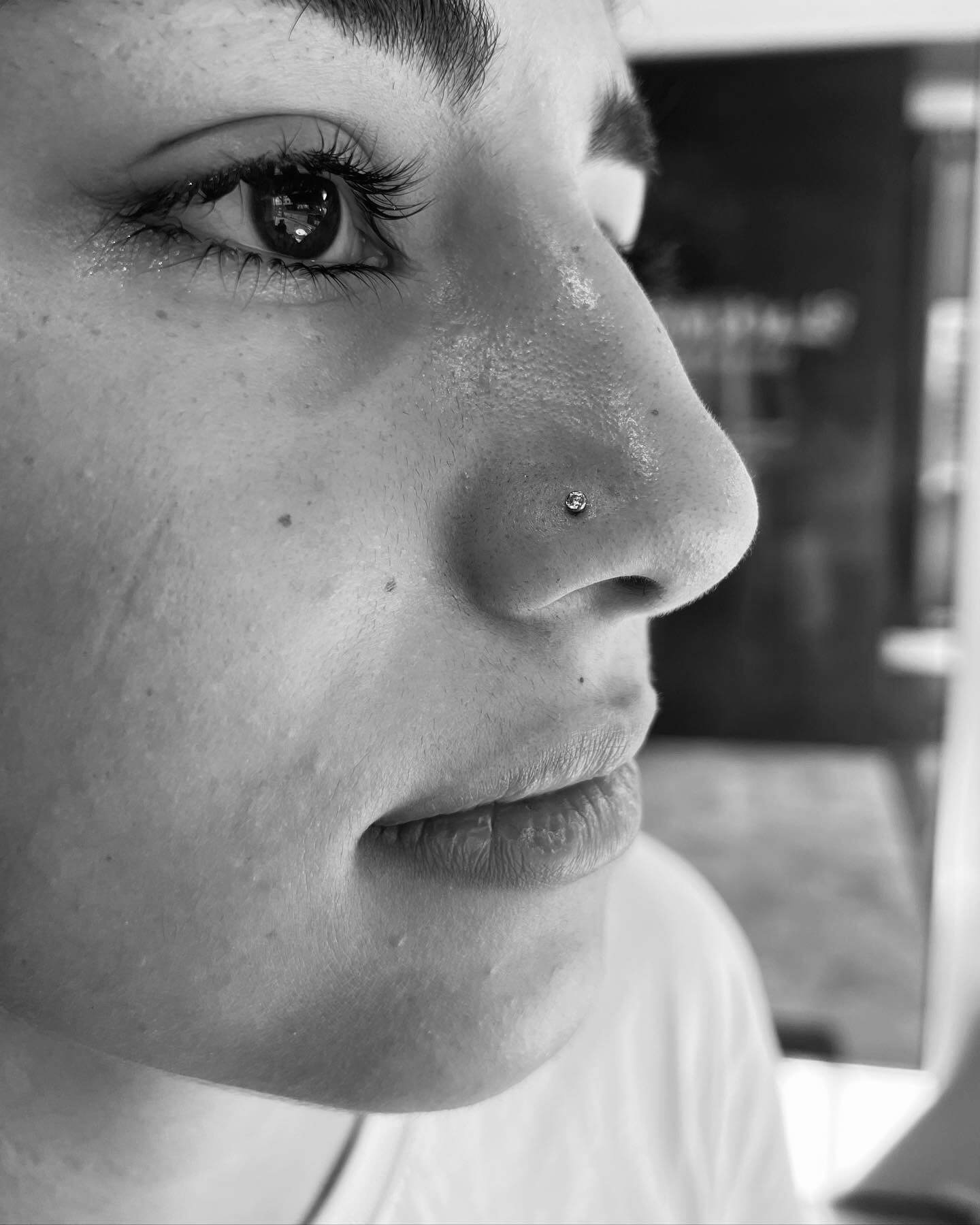 nina_ragequit_piercing_zürich_011.jpg - Image of Nina, Artist at Ragequit Tattoo Piercing Zurich