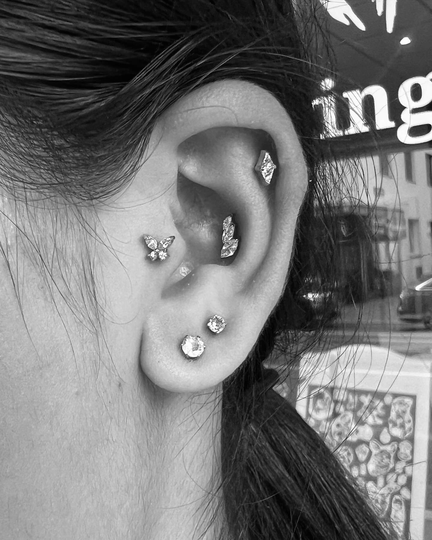 nina_ragequit_piercing_zürich_012.jpg - Image of Nina, Artist at Ragequit Tattoo Piercing Zurich