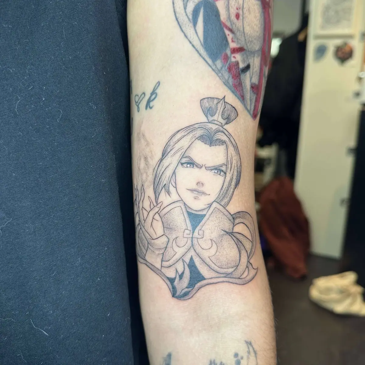 noemi_ragequit_tattoo_zürich_009.webp - Image of Noemi, Artist at Ragequit Tattoo Piercing Zurich