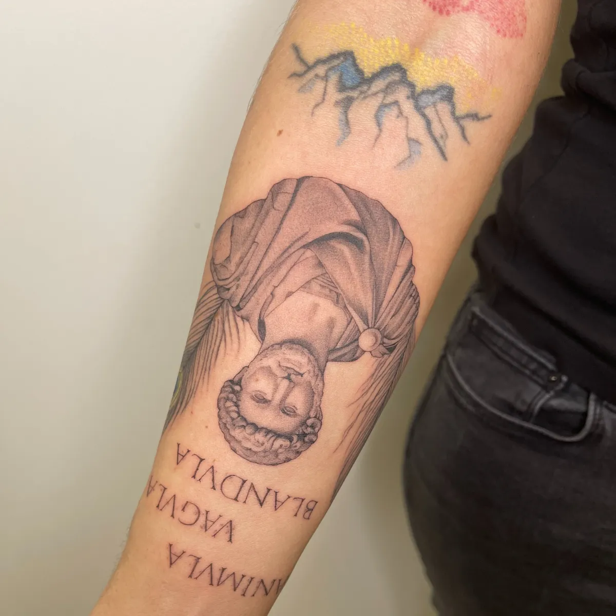 vany_ragequit_tattoo_zürich_005.webp - Image of Vany, Artist at Ragequit Tattoo Piercing Zurich