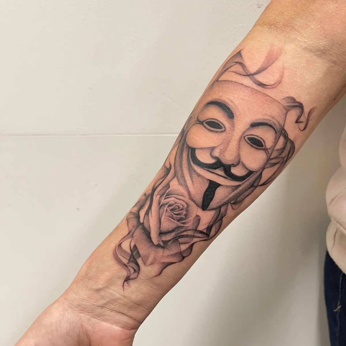 vany_ragequit_tattoo_zürich_012.webp - Image of Vany, Artist at Ragequit Tattoo Piercing Zurich